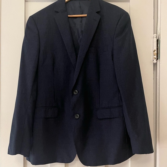 Classic Men’s Navy Suit Jacket 44R DKNY - Picture 5 of 6